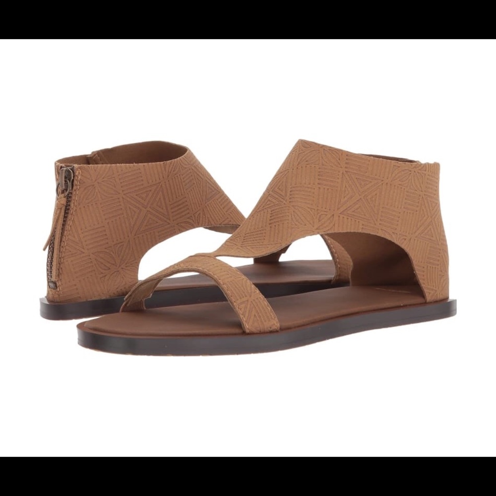 Tan Sanuk Yoga Dawn Sandals